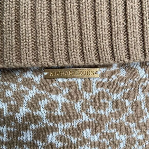 Michael Kors Animal Print Cowl Neck Pullover Sweater Tan/White Small - Picture 8 of 10
